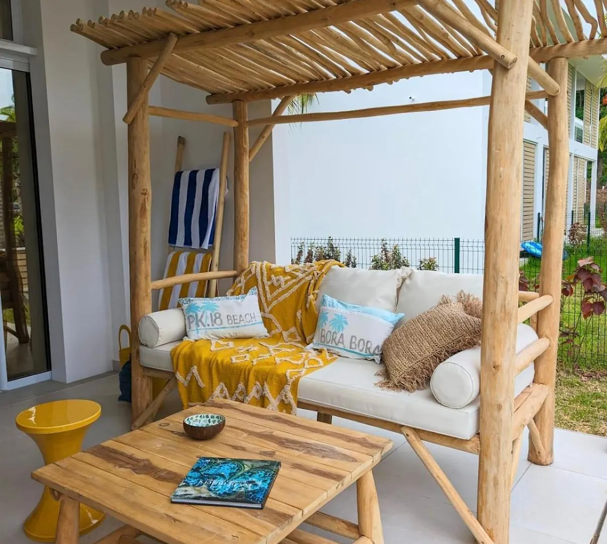 Tehani Beach Apartment Paea