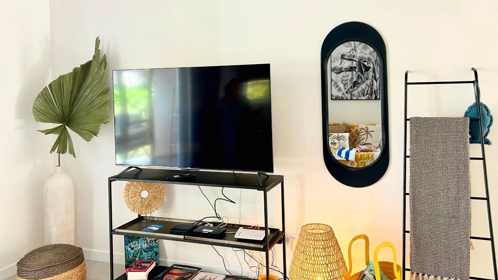 Tehani Beach Apartment Paea